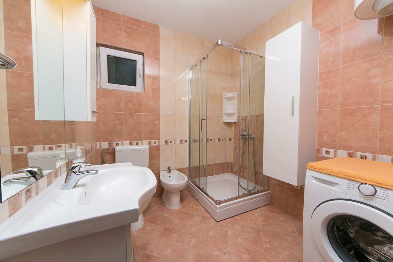 Apartment Marina Makarska Exteriör bild